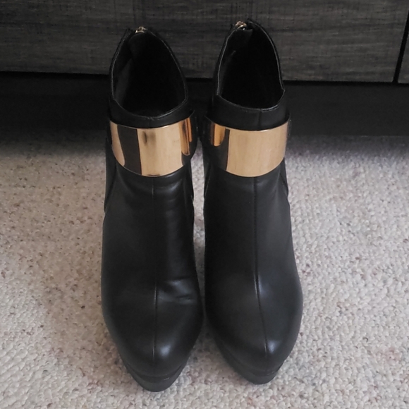 Black and gold booties - Picture 3 of 3